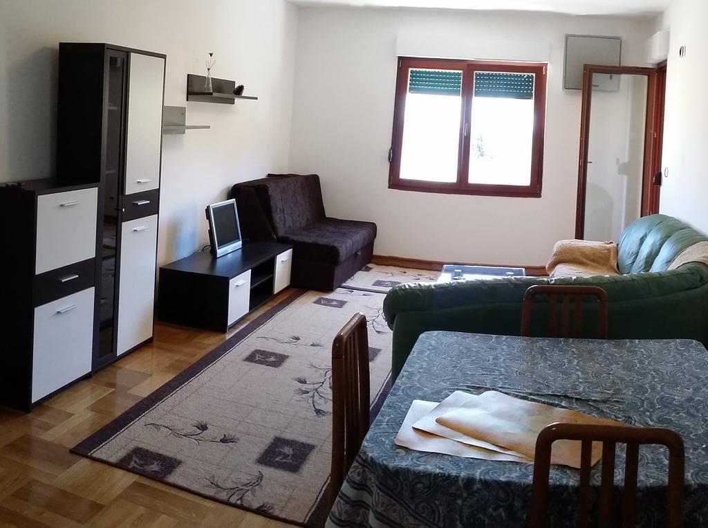 Nerina Apartment Petrovac Chambre photo